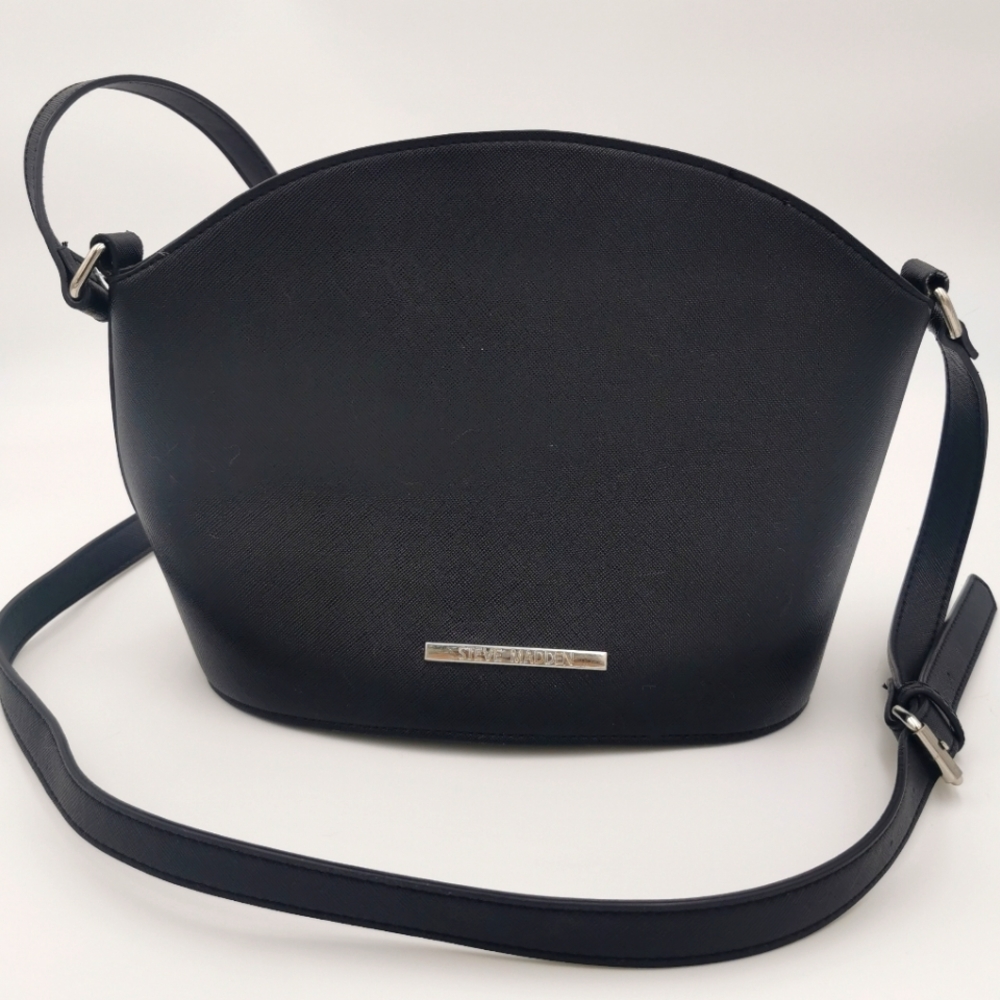 Steve Madden Bpeppa Black Bucket  Crossbody Handbag, Silver Hardware, no scarf